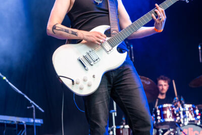 Alice Mae @ Rijvers Festival 2026, foto 2, foto's door Youri Vanlommel - FrontView Magazine