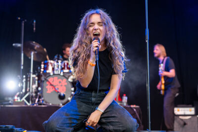 Alice Mae @ Rijvers Festival 2026, foto 5, foto's door Youri Vanlommel - FrontView Magazine