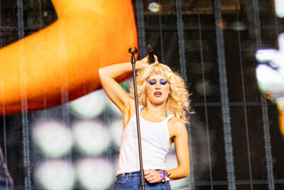 Amyl and the Sniffers @ Lowlands 2026, picture 10, photographed by Danielle Stoop - FrontView Magazine