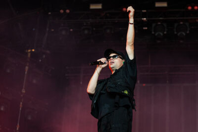 Kneecap @ Lowlands 2026, picture 9, photographed by Danielle Stoop - FrontView Magazine
