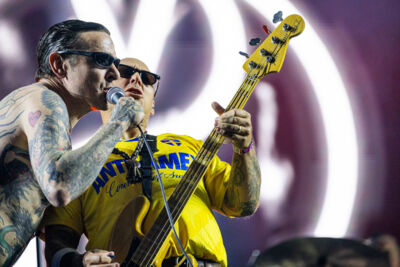 Viagra Boys @ Lowlands 2026, picture 4, photographed by Danielle Stoop - FrontView Magazine