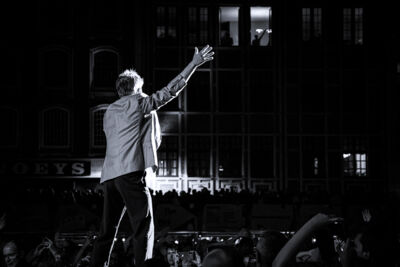 Bart Peeters @ Lier Centraal, picture 16, photographed by Karlien Charlier - FrontView Magazine