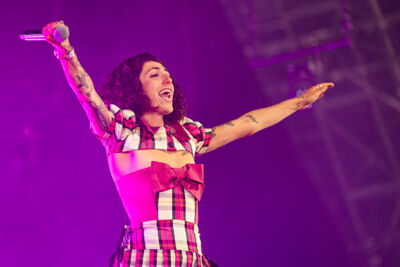 Sophie Straat @ Lowlands 2026, picture 1, photographed by Danielle Stoop - FrontView Magazine