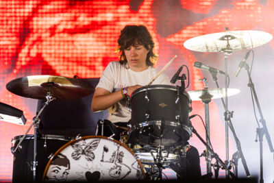 Sophie Straat @ Lowlands 2026, picture 11, photographed by Danielle Stoop - FrontView Magazine