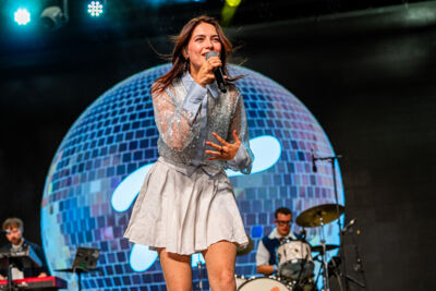 Tinne Oltmans @ Rijvers Festival 2026, picture 3, photographed by Dimitri Vanlommel - FrontView Magazine
