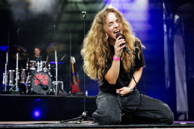 Alice Mae @ Roadrock, picture 18, photographed by Wim Sunnaert - FrontView Magazine