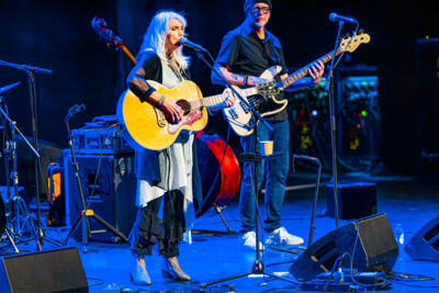 Emmylou Harris @ Stadsschouwburg, foto 9, foto's door Paul Jongeneelen - FrontView Magazine