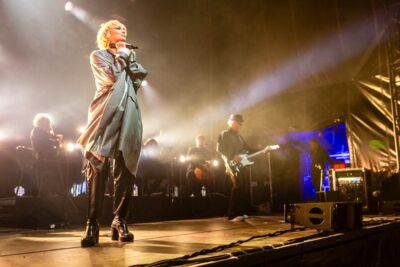 Hooverphonic @ Vredesfeesten, foto 7, foto's door Edwin Houdevelt - FrontView Magazine
