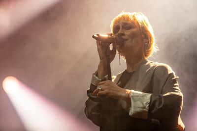 Hooverphonic @ Vredesfeesten, foto 22, foto's door Edwin Houdevelt - FrontView Magazine