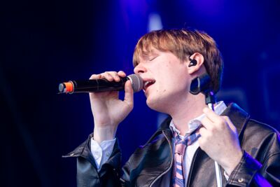 Bas Serra @ Vredesfeesten, foto 16, foto's door Edwin Houdevelt - FrontView Magazine