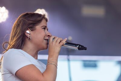 Laura Tesoro @ Vredesfeesten, picture 8, photographed by Edwin Houdevelt - FrontView Magazine