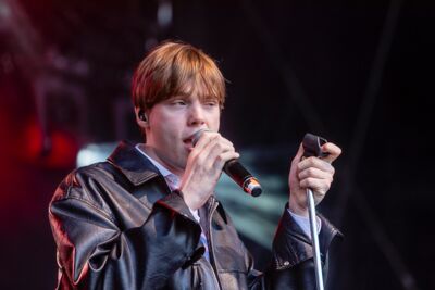 Bas Serra @ Vredesfeesten, foto 1, foto's door Edwin Houdevelt - FrontView Magazine