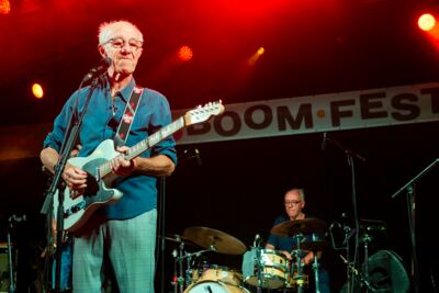 Raymond van het Groenewoud @ Vredesfeesten, foto 8, foto's door Edwin Houdevelt - FrontView Magazine