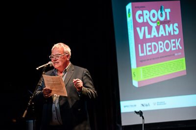 Boeklancering Groot Vlaams liedboek van Peter Voskuil @De Casino, foto 1, foto's door Raf Van Daele - FrontView Magazine