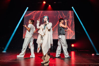 KARD @ La Madeleine, picture 13, photographed by Kaat Steukers - FrontView Magazine