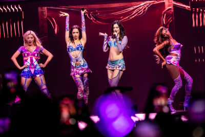 KATSEYE @ AFAS Dome, foto 10, foto's door Dorien Goetschalckx - FrontView Magazine