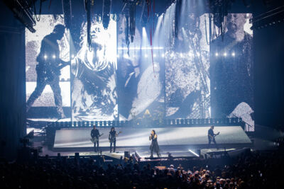 Evanescence @ Vorst Nationaal, picture 31, photographed by Wim Sunnaert - FrontView Magazine