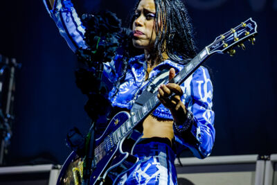 Nova Twins @ Vorst Nationaal, foto 7, foto's door Wim Sunnaert - FrontView Magazine