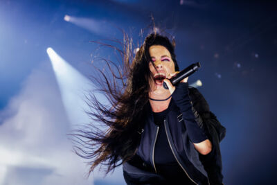 Evanescence @ Vorst Nationaal, picture 6, photographed by Wim Sunnaert - FrontView Magazine