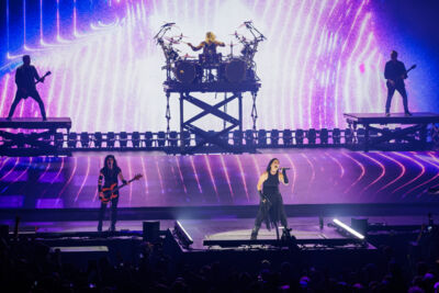 Evanescence @ Vorst Nationaal, picture 24, photographed by Wim Sunnaert - FrontView Magazine
