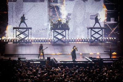 Evanescence @ Vorst Nationaal, picture 23, photographed by Wim Sunnaert - FrontView Magazine