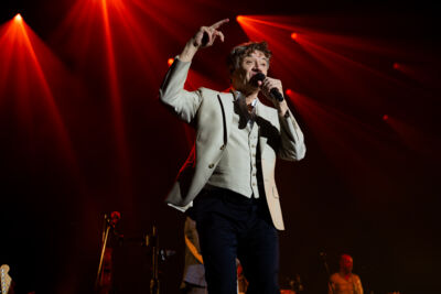 Bart Peeters @ Curiosity Festival, picture 4, photographed by Luca Depuydt - FrontView Magazine