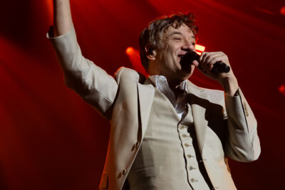 Bart Peeters @ Curiosity Festival, picture 1, photographed by Luca Depuydt - FrontView Magazine