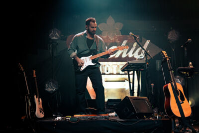 Matt Hansen @ La Madeleine, foto 7, foto's door Livia Vaduva - FrontView Magazine
