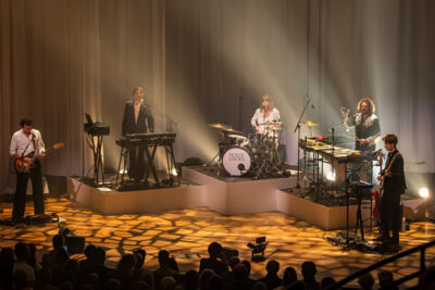 Isolde Lasoen @ De Roma, picture 6, photographed by dirk janssens - FrontView Magazine