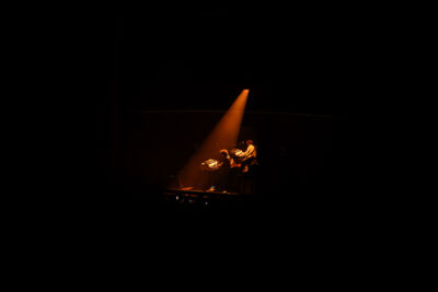 FKJ @ De Roma, picture 11, photographed by Luca Depuydt - FrontView Magazine