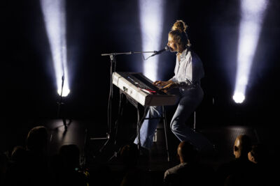 Emmy d'Arc - C-mine, foto 21, foto's door Wim Sunnaert - FrontView Magazine