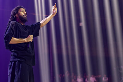 J. Cole - The Fall-Off Tour @ Afas dome, picture 20, photographed by Marc Verdonck - FrontView Magazine
