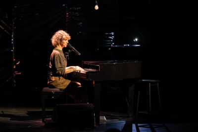 Krezip @ Stadsschouwburg Antwerpen, foto 4, foto's door David Johnson - FrontView Magazine