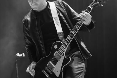 The Sheila Divine @ De Casino, picture 8, photographed by Koen Marcoen - FrontView Magazine