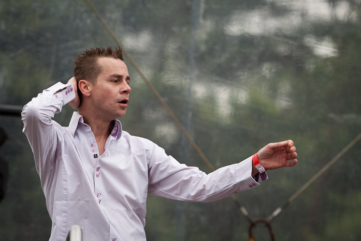 Sam gooris @ Pennenzakkenrock editie 2013, picture 4, photographed by Carine Wouters - FrontView Magazine