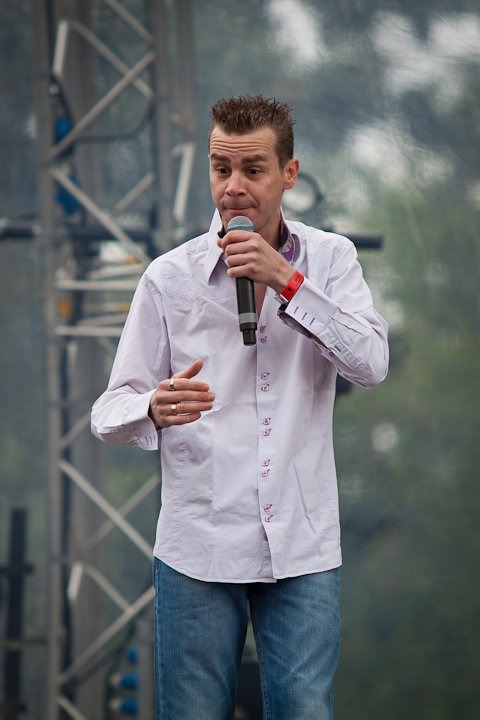 Sam gooris @ Pennenzakkenrock editie 2013, picture 5, photographed by Carine Wouters - FrontView Magazine