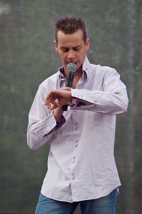 Sam gooris @ Pennenzakkenrock editie 2013, picture 6, photographed by Carine Wouters - FrontView Magazine