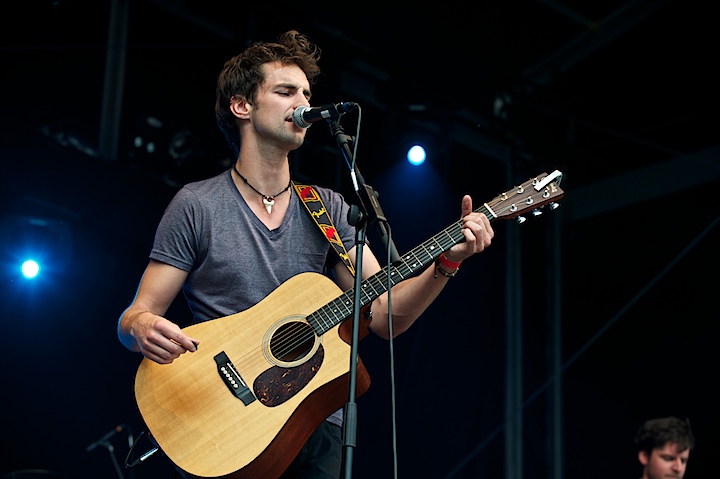 Arne Vanhaecke Genk on Stage 2013, picture 14, photographed by James Van Roosbroeck - FrontView Magazine
