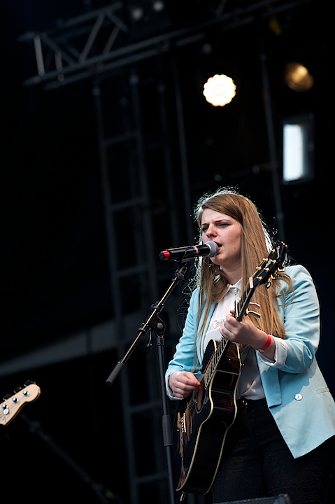 Lisa Castelli Genk on Stage 2013, picture 6, photographed by James Van Roosbroeck - FrontView Magazine