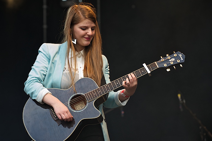 Lisa Castelli Genk on Stage 2013, picture 7, photographed by James Van Roosbroeck - FrontView Magazine