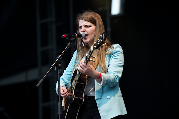 Lisa Castelli Genk on Stage 2013, picture 16, photographed by James Van Roosbroeck - FrontView Magazine