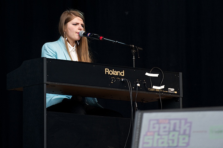 Lisa Castelli Genk on Stage 2013, picture 18, photographed by James Van Roosbroeck - FrontView Magazine