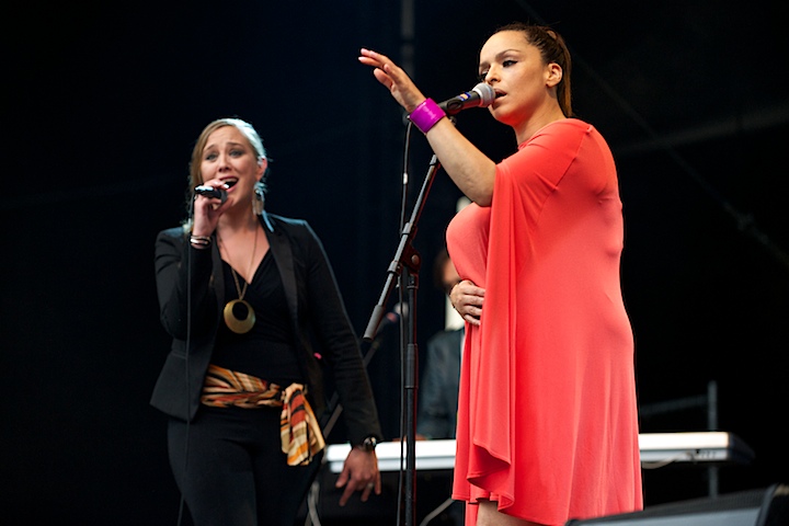 Sweet Coffee Genk on Stage 2013, picture 6, photographed by James Van Roosbroeck - FrontView Magazine