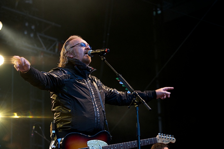 Umberto Tozzi Genk on Stage 2013, picture 6, photographed by James Van Roosbroeck - FrontView Magazine