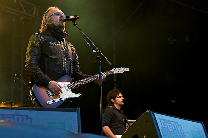 Umberto Tozzi Genk on Stage 2013, picture 13, photographed by James Van Roosbroeck - FrontView Magazine