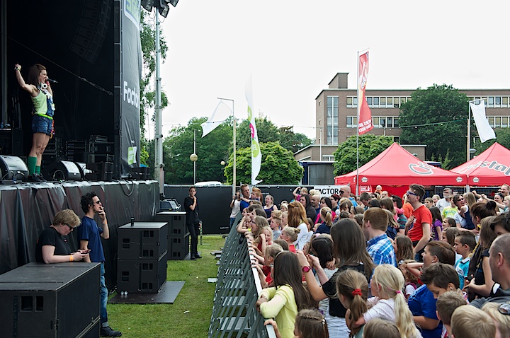 Boombox Genk on Stage 2013, picture 4, photographed by James Van Roosbroeck - FrontView Magazine
