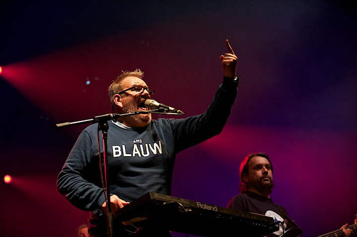 De Dolfijntjes Genk on Stage 2013, picture 3, photographed by James Van Roosbroeck - FrontView Magazine
