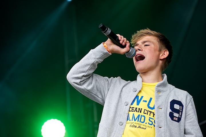 Fabian Genk on Stage 2013, foto 11, foto's door James Van Roosbroeck - FrontView Magazine