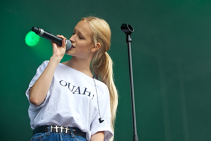 Jill Shaw Genk on Stage 2013, picture 5, photographed by James Van Roosbroeck - FrontView Magazine