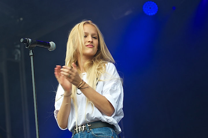 Jill Shaw Genk on Stage 2013, picture 15, photographed by James Van Roosbroeck - FrontView Magazine